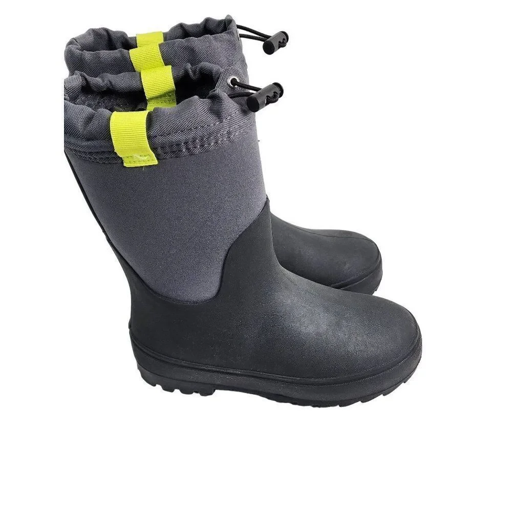 Cat & Jack Size 2 Grey Snow Boots, NEW